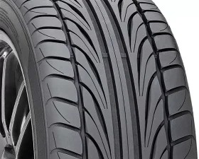 Ohtsu Tire FP8000 Tire 235 /30 R20 88W XL BSW